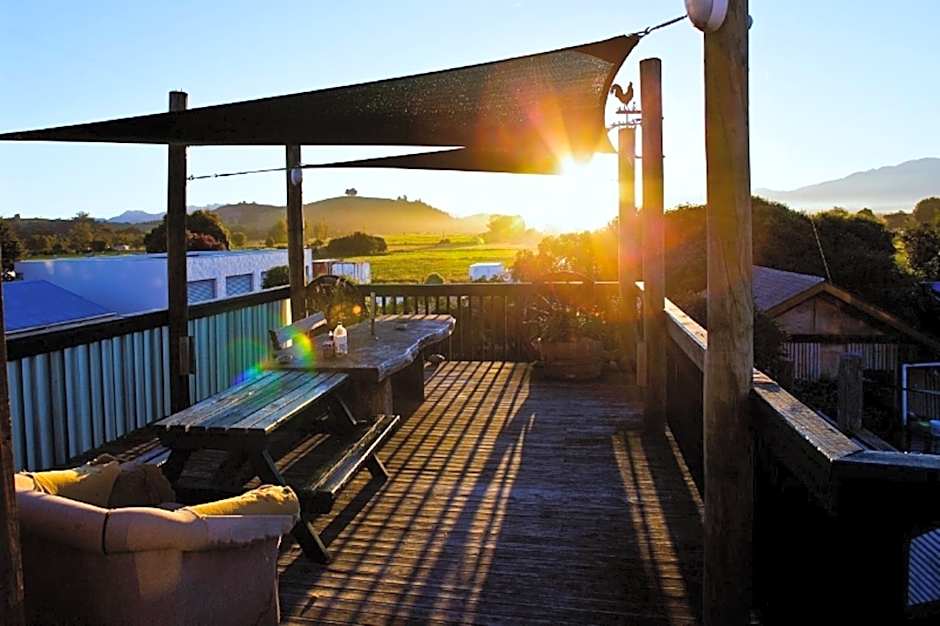 Dusky Lodge & Backpackers