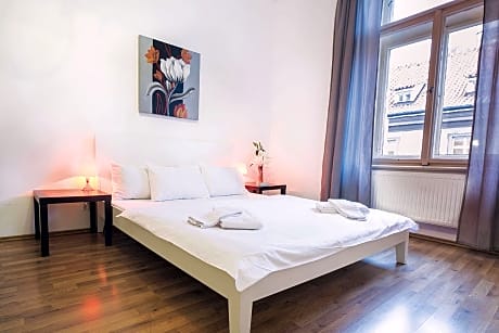 2 BEDROOMS, APARTMENT