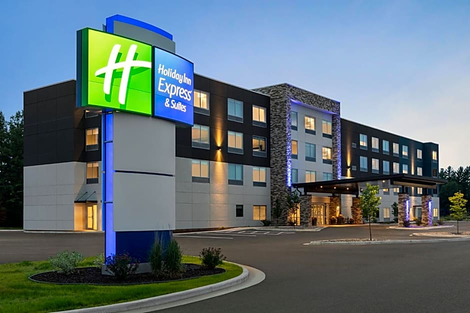 Holiday Inn Express And Suites Rhinelander By IHG