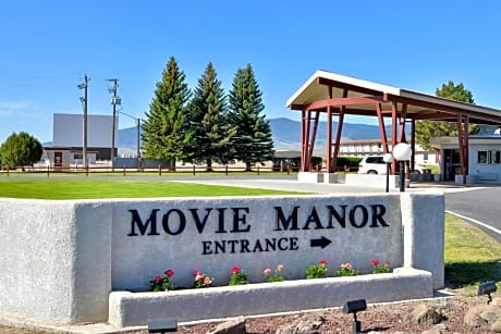Best Western Movie Manor