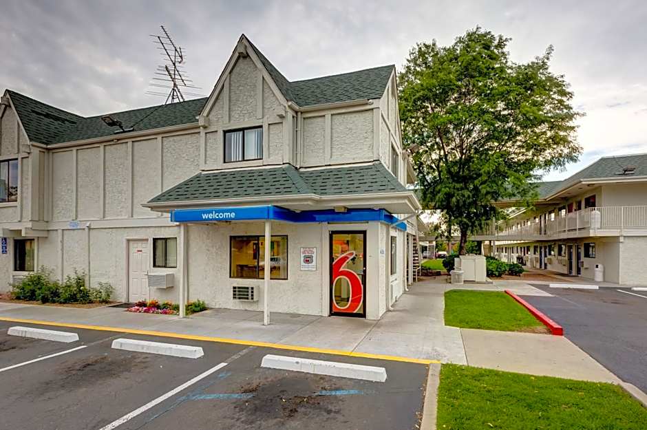 Motel 6-Wheat Ridge, CO - West - Denver North