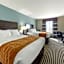Comfort Inn & Suites Perry I-35