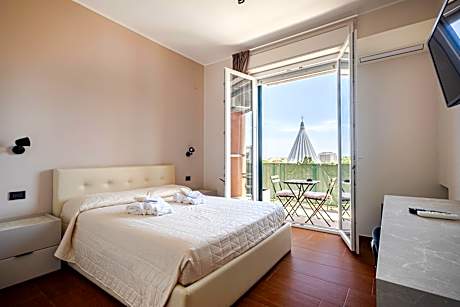 Deluxe Double Room with Balcony