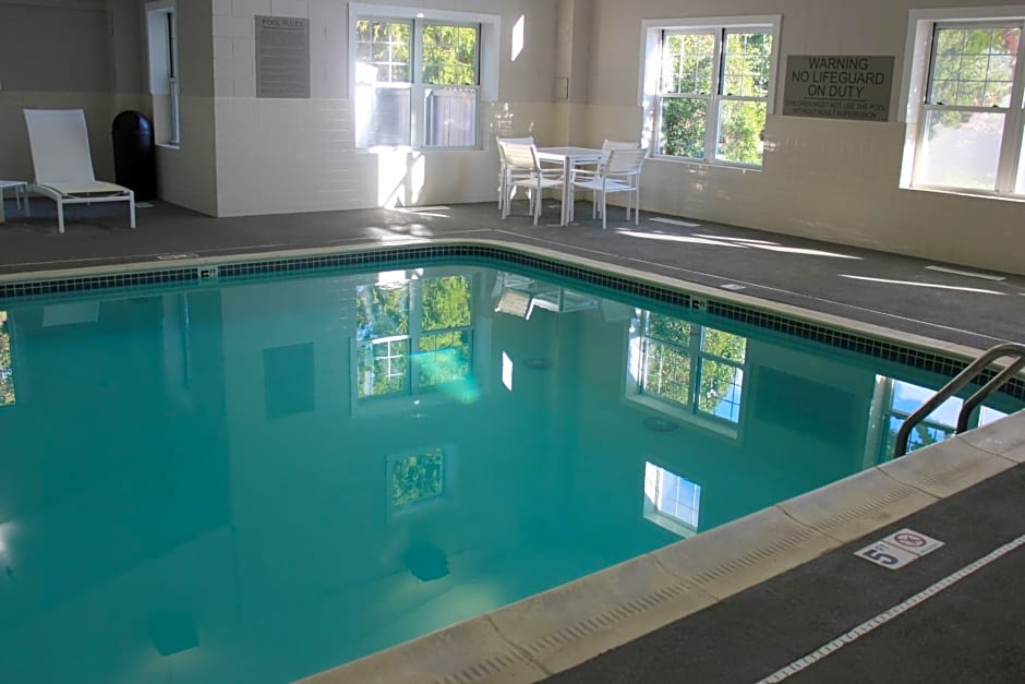 Country Inn & Suites by Radisson, Roanoke, VA