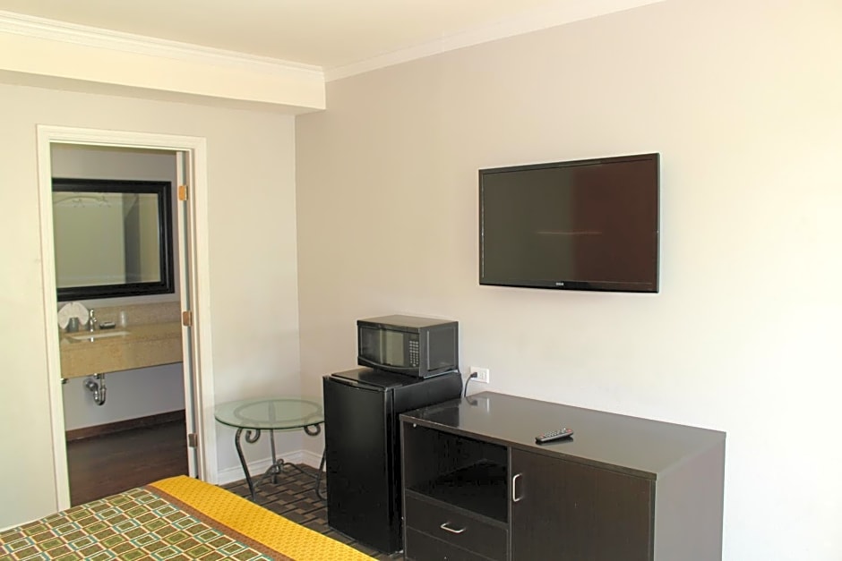 LYFE INN & SUITES by AGA - LAX Airport