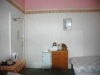 Eglinton Guest House