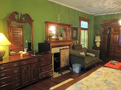 King Room with Private External Bathroom