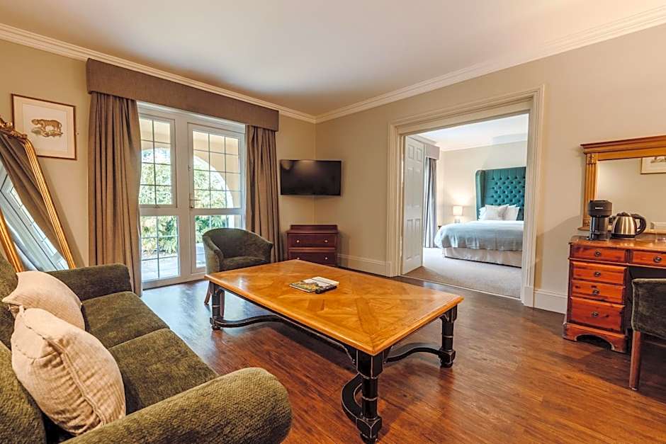 New House Country Hotel