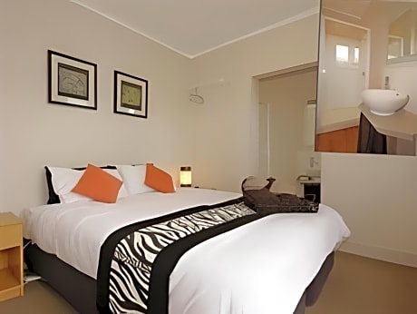 2 Bedroom Unit