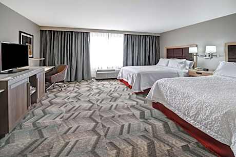 Queen Room with Two Queen Beds and Roll-In Shower - Mobility and Hearing Access/Non-Smoking