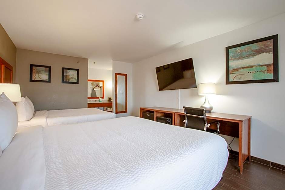 The Hotel Serene Glendale Peoria, Surestay Collection by BW