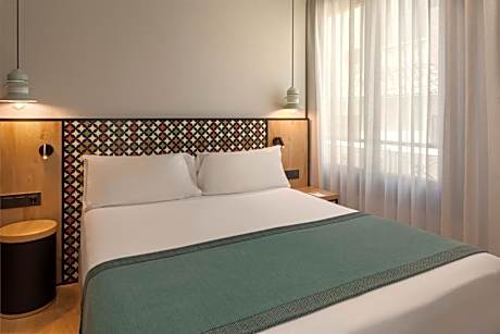 Catalonia Excelsior Hotel