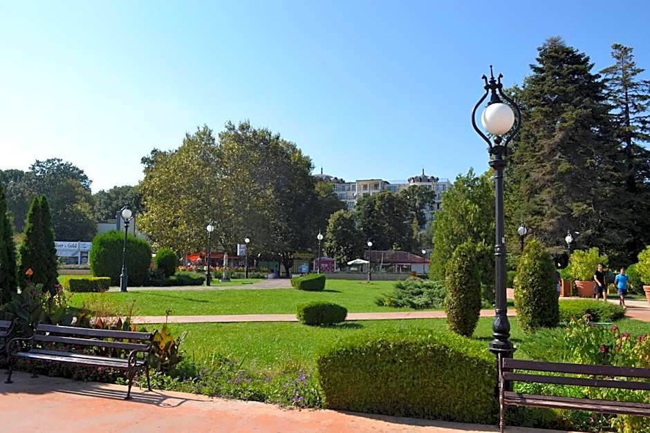 Sea View Rental Iglika Apartments