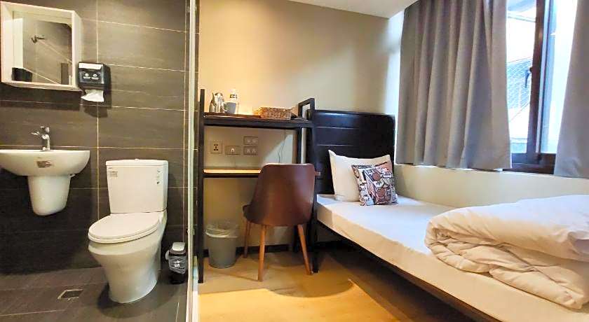 Just Live Inn - Keelung