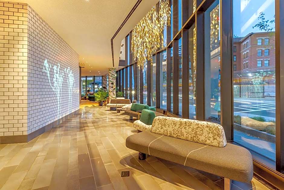 Cambria Hotel Boston Downtown-Seaport