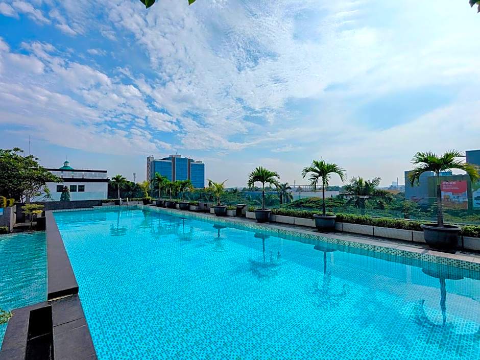 Grand Zuri Jababeka Hotel