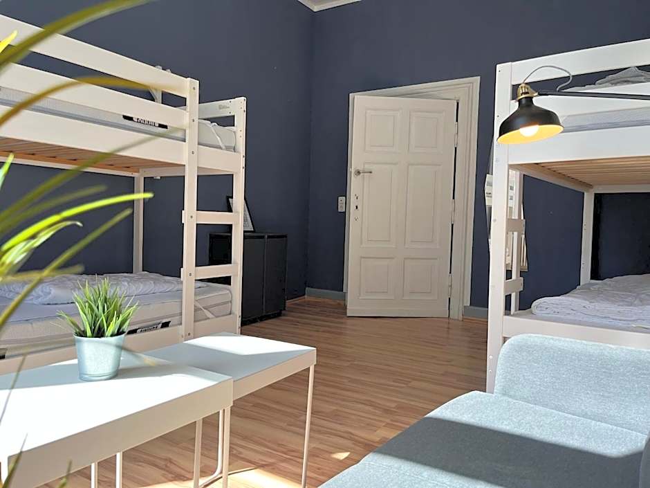 Blue Doors Hostel Altstadt