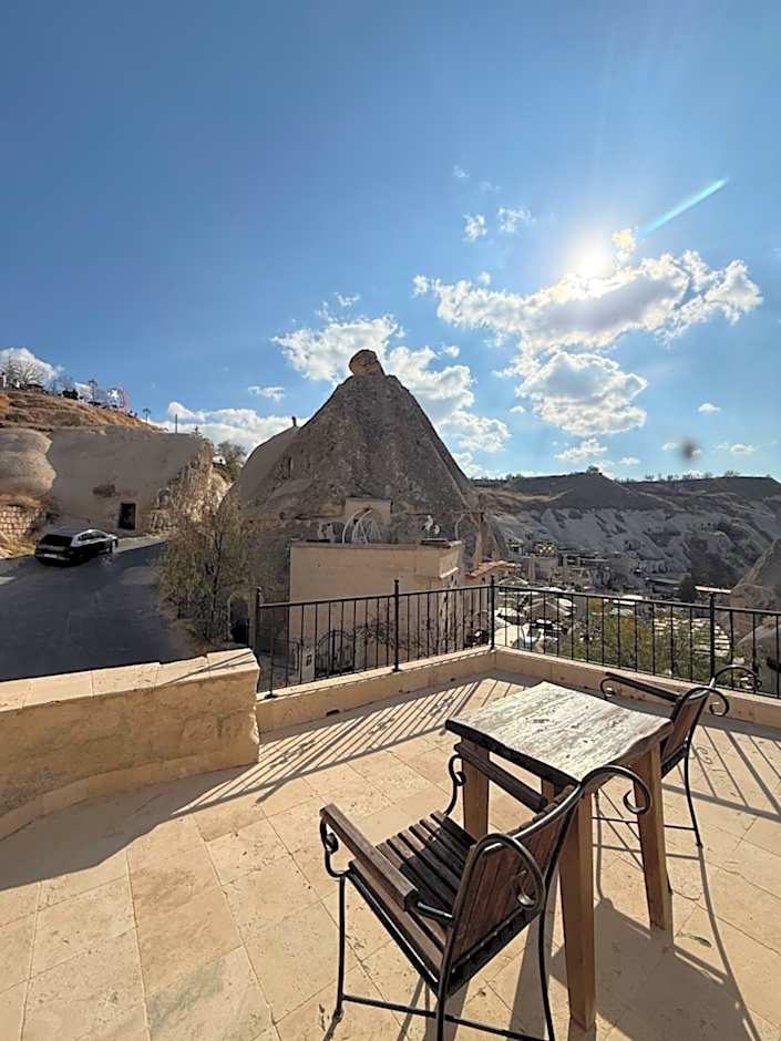 Arif Cave Hotel