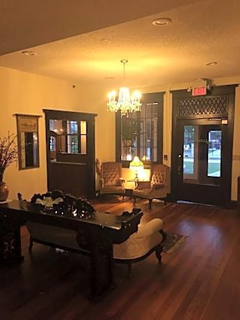 The DeLand Hotel