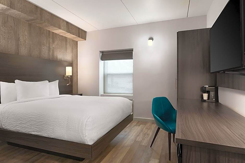 Days Inn by Wyndham Saint John