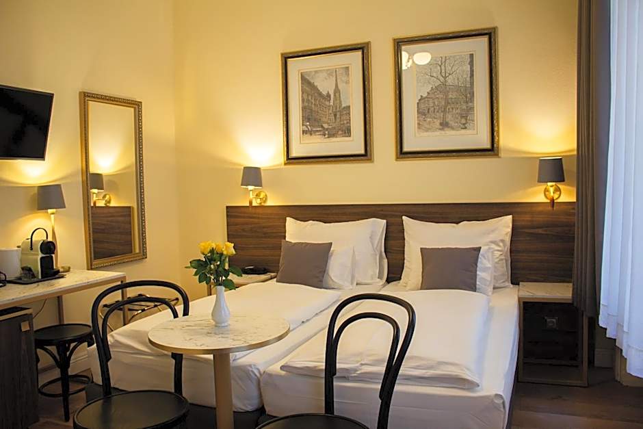 City Pension Stephansplatz I Self Check In I AC in all rooms