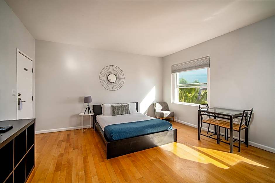 AIR Venice on the Beach