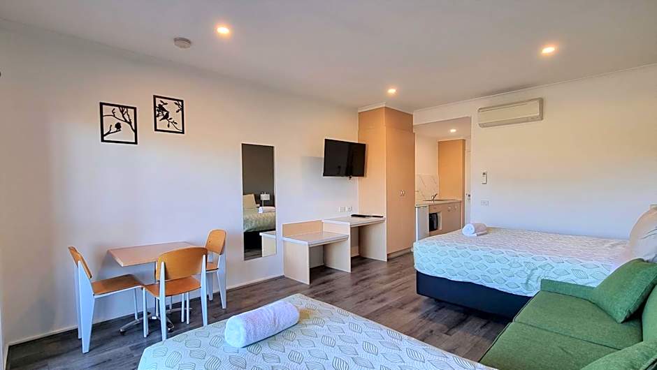 Seaview Motel & Apartments