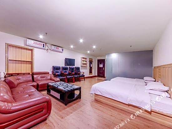 Jiangxia Business Hotel (Guangzhou Technician College Huangshi East Road)