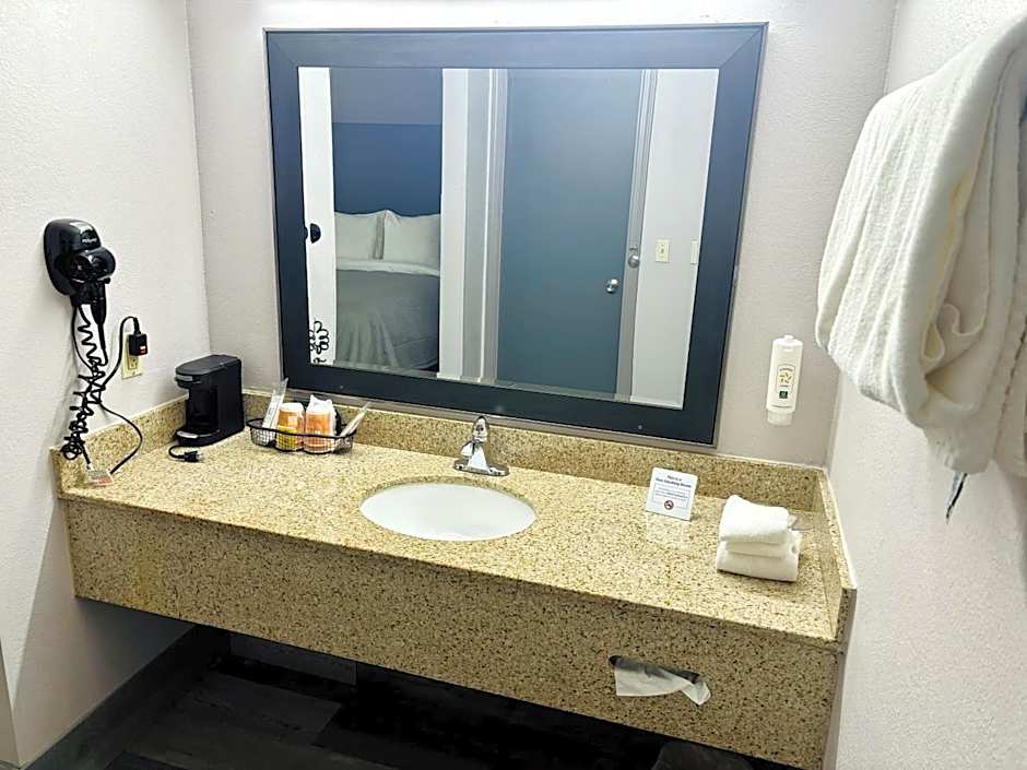 Quality Inn Raynham - Taunton
