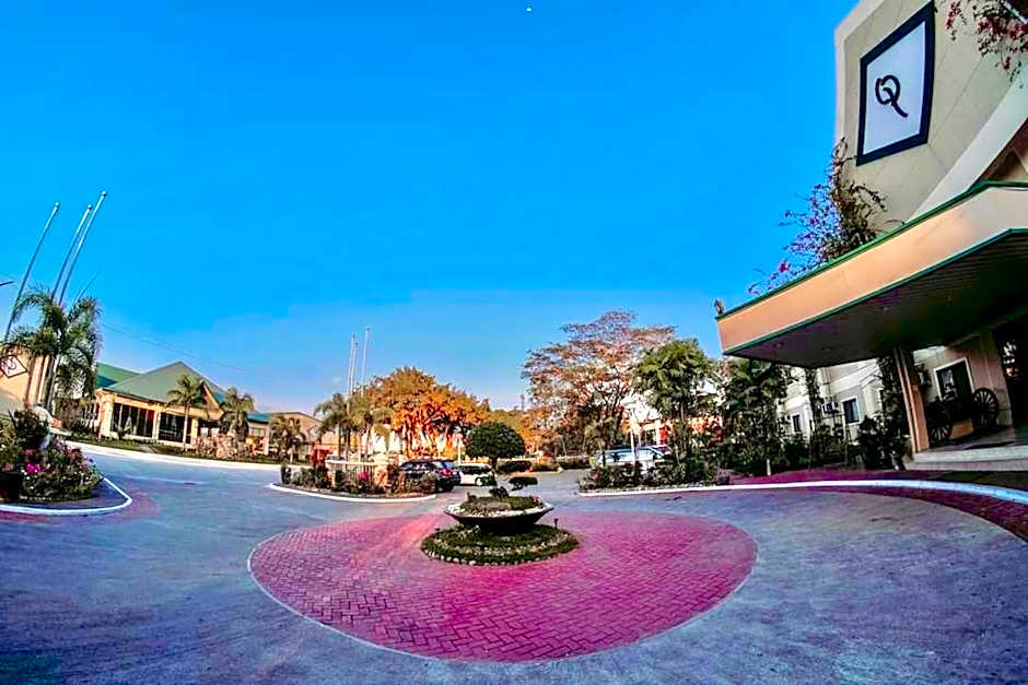 Luisita Central Park Hotel 