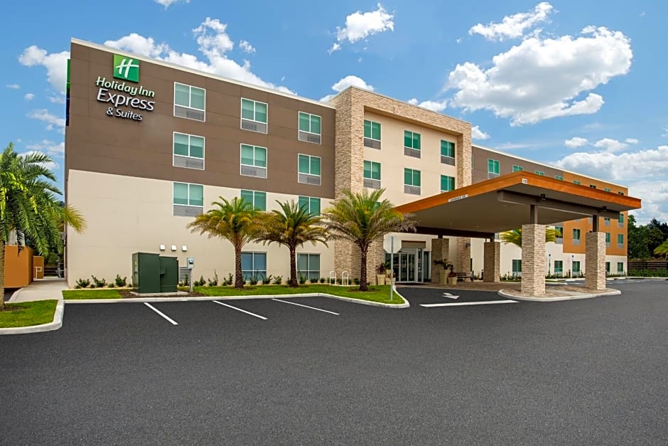 Holiday Inn Express And Suites Deland South