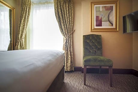 Basement Small Double Room