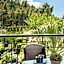 SUN RESIDENCE Exclusive Seaside Suites