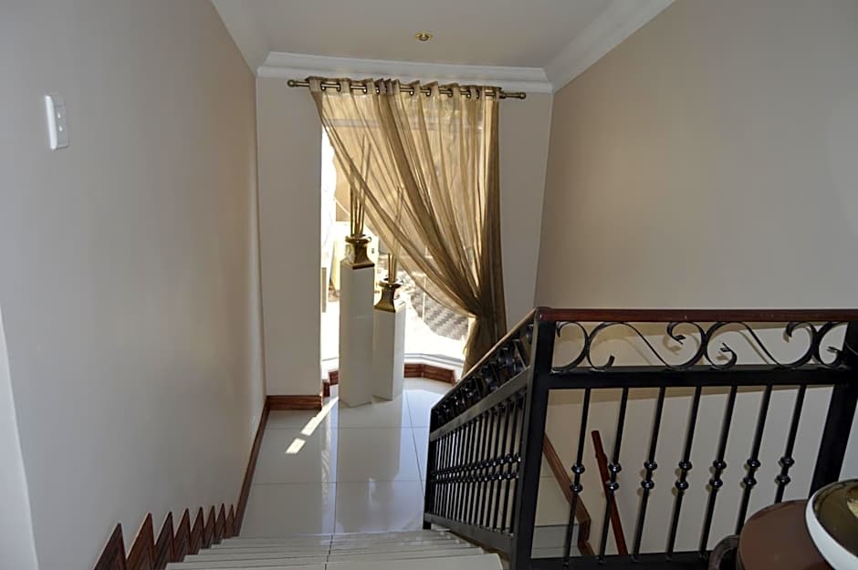 Lakeview Boutique Hotel & Conference Center