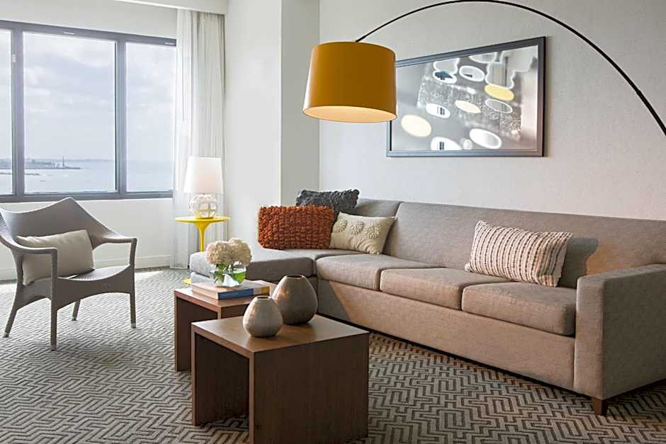 Renaissance by Marriott Santo Domingo Jaragua Hotel & Casino