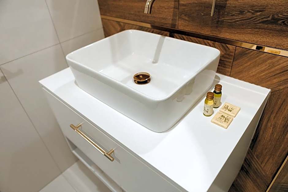 Hotel Przystań Przy Lesie