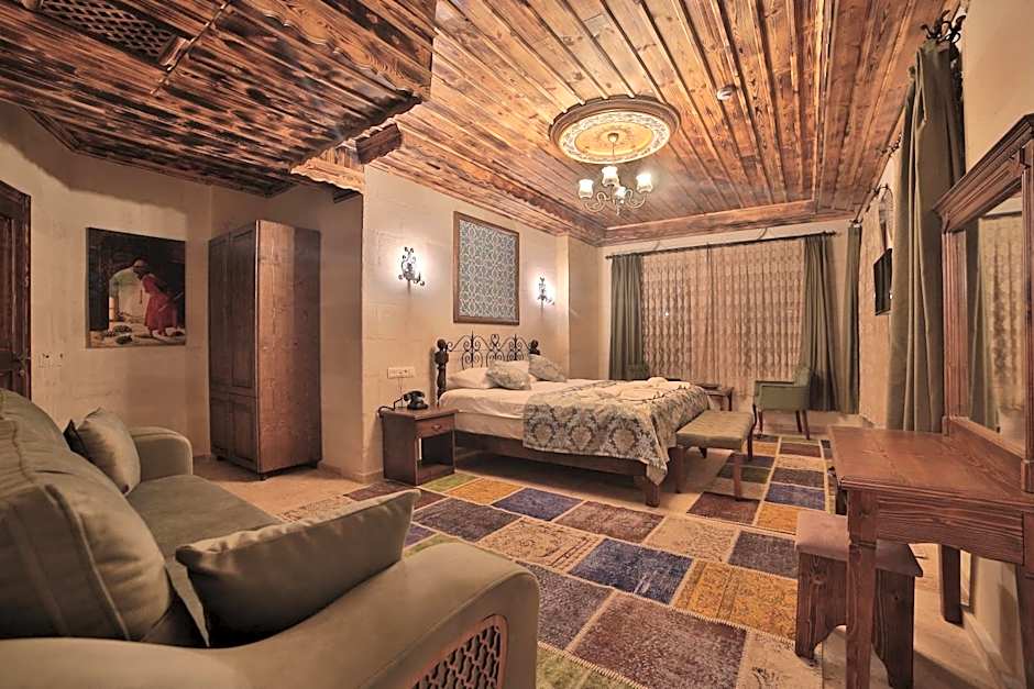 Caravanserai Inn Hotel