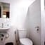 BAAN PAKNAM BUDGET HOTEL