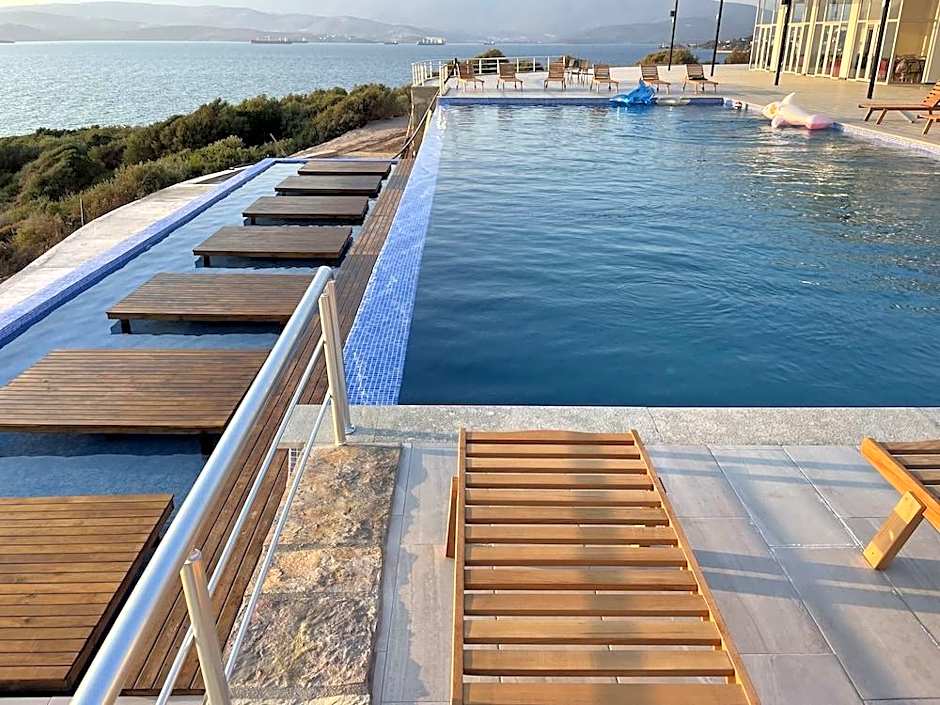 Ni Marin Hotel