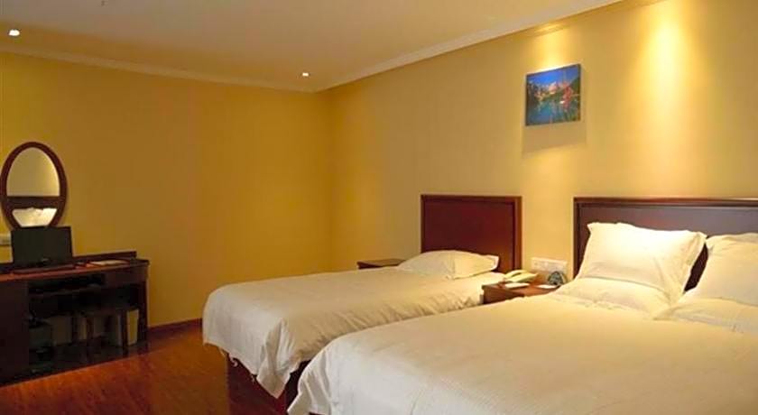 GreenTree Inn Nanjing ZhonGYAnGMEn Railway Station Express Hotel