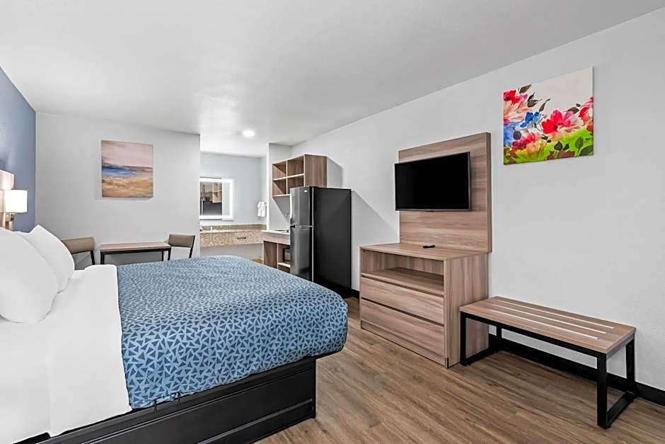 Suburban Studios Harvey - New Orleans