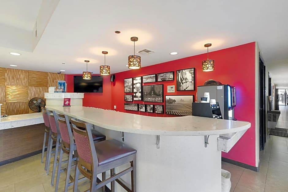 Best Western Plus Wine Country Inn & Suites