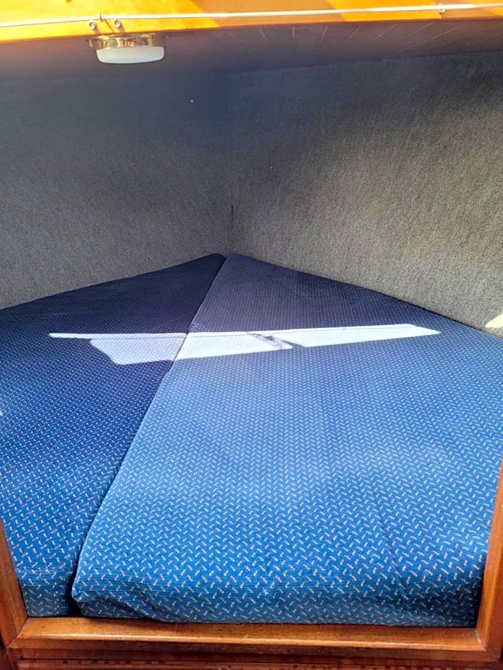 Amsterdam Boat & Breakfast