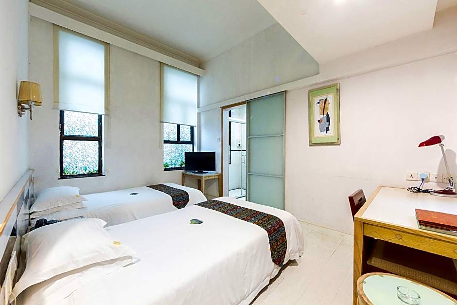 Guangzhou Aiqun Hotel
