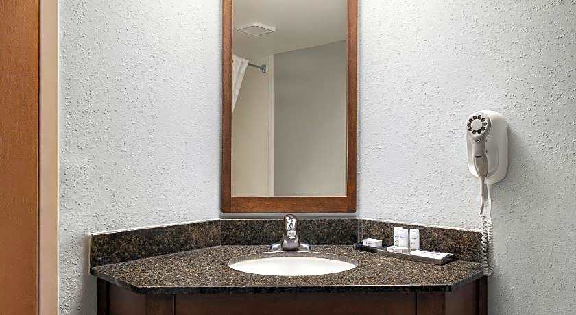 AmericInn by Wyndham Madison West