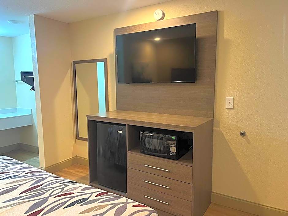 Red Roof Inn Haltom City