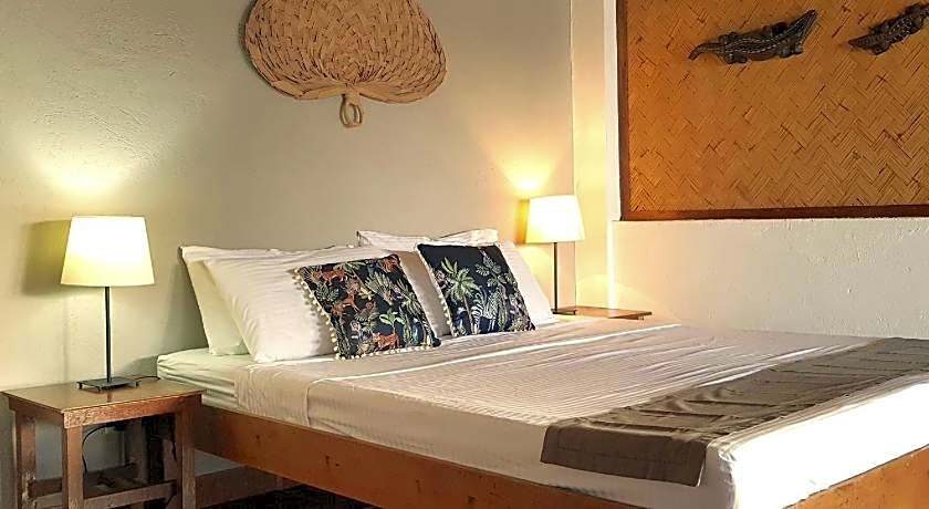 Golden Monkey Beach Hotel