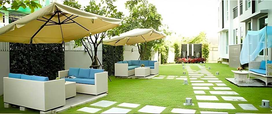 Crystal Suites Suvarnbhumi Airport