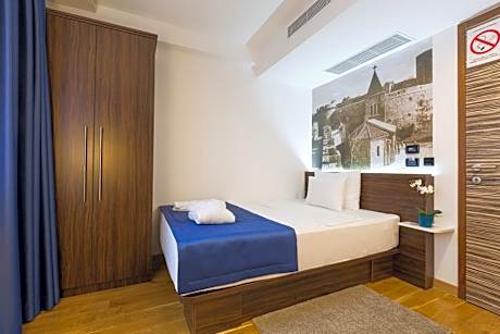 Single Room - Disability Access