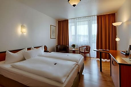 Double Room with Private Bathroom